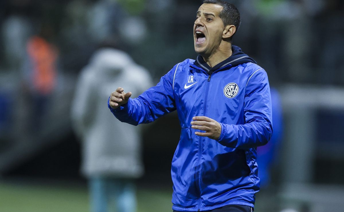 romagnoli, técnico do san lorenzo, admite saída de giay para o palmeiras
