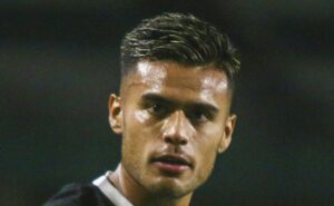 atlético mg quer contratar fausto vera e discute moldes de negócio com corinthians