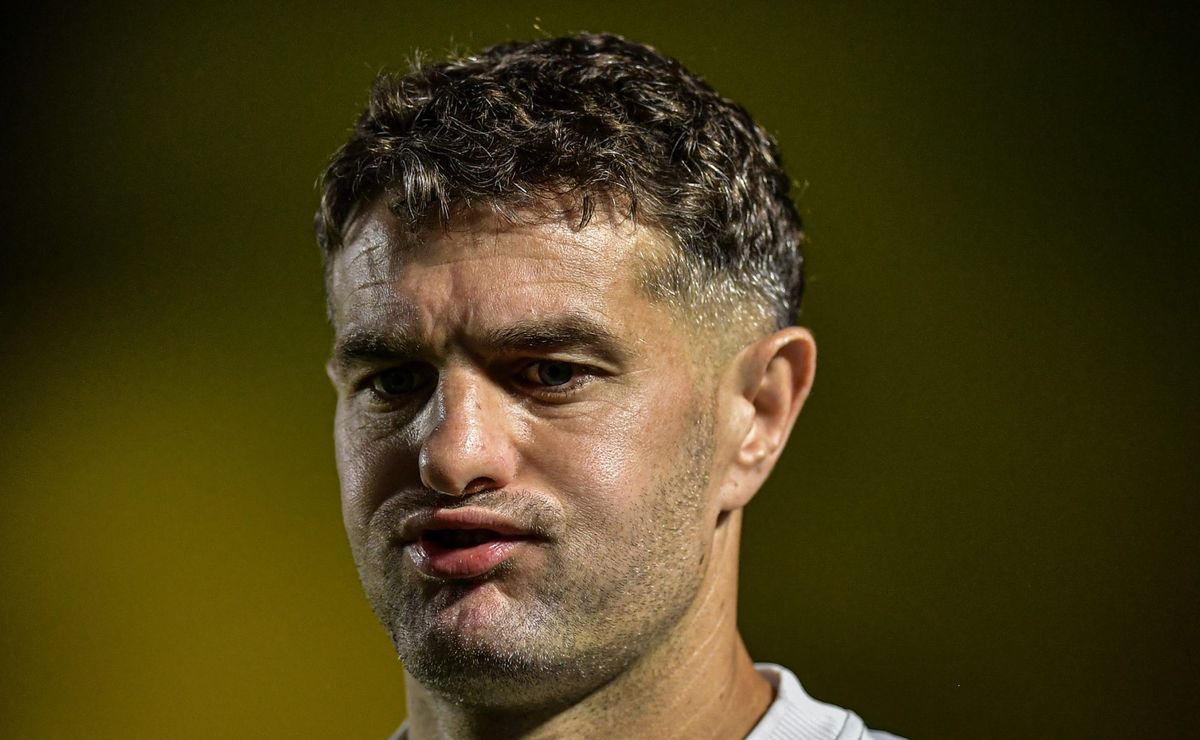 vegetti é visto 'atordoado' após vexame do vasco e foi consolado por jogadores do flamengo