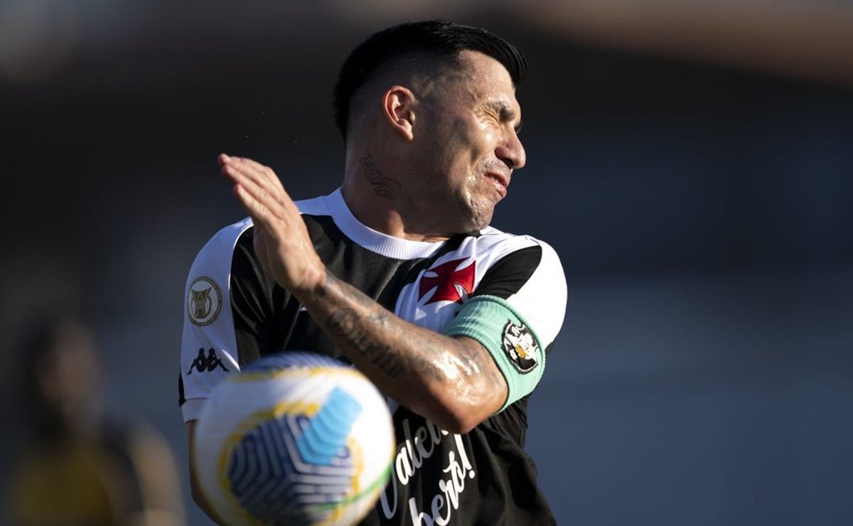 com gary medel em campo, o vasco é melhor defensivamente e leva menos gols