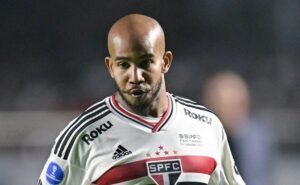 patrick vive péssima fase na carreira desde a saída do são paulo; confira o que aconteceu