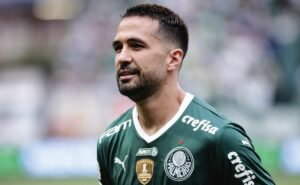 luan não treina no palmeiras e é dúvida para enfrentar o vasco