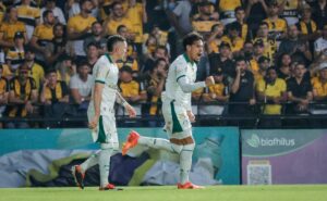 gustavo gómez passa marca de luís pereira e se torna o maior zagueiro artilheiro do palmeiras