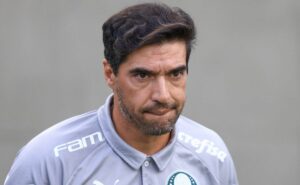 abel ferreira reconhece queda do palmeiras e traça planos após vendas: “quando falta técnica, vai na transpiração”