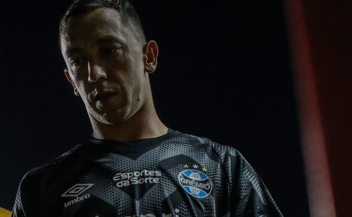 marchesín é barrado do grêmio de renato e se pronuncia: “respeitar” 