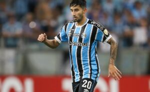 grêmio vai sem villasanti, mas huachipato também perde loyola para decisão na libertadores