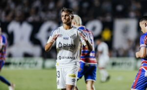 weslley patati leva bronca após reclamação de viagem no santos; entenda