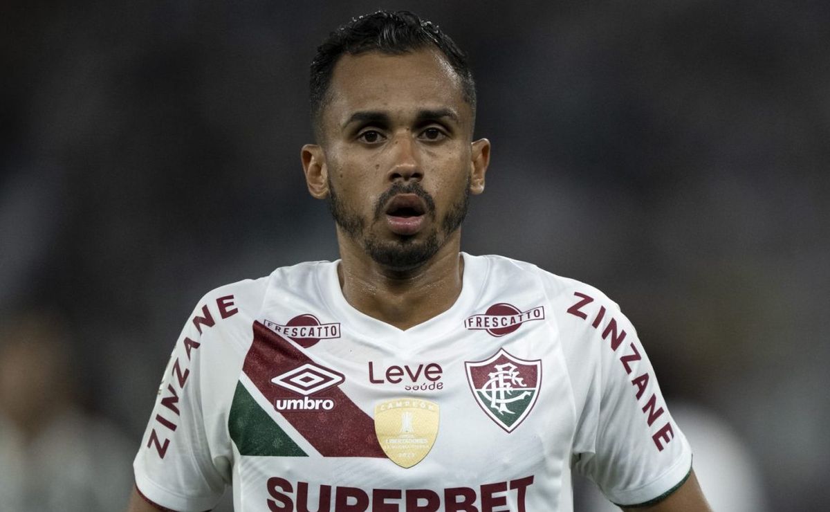 lesão de lima é detalhada e longo tempo de afastamento preocupa o fluminense