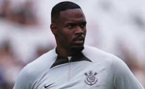 ficou muito abalado: carlos miguel tem reação imediata após ser afastado do corinthians