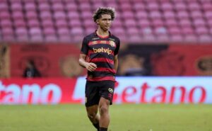 pedro lima deixa jogo pelo sport sem dar entrevistas em final de negociação com chelsea