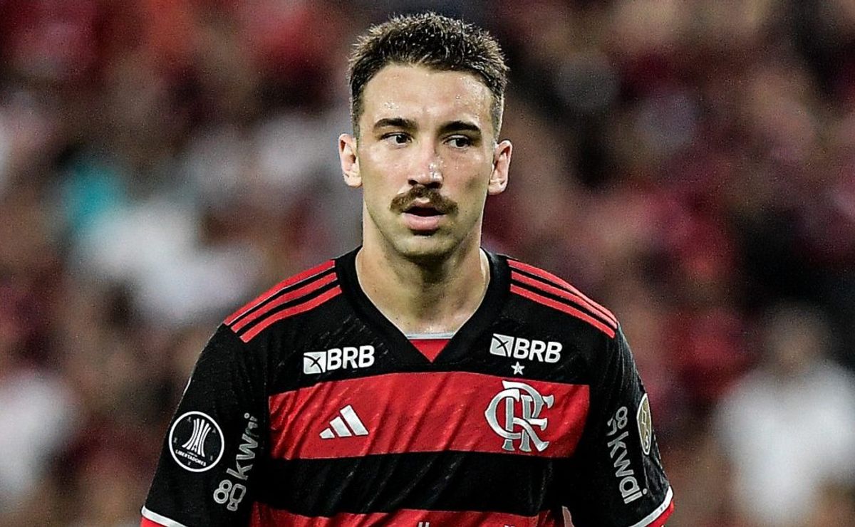 léo ortiz é escolhido como volante no flamengo; zagueiro já fez função antes