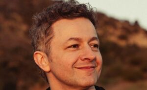 lucas lima responde seguidora que falou sobre a presença dele no são joão da thay: "besteira"