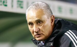 de volta: retorno de pulgar tem data marcada para acontecer e tite fica de olho