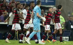 após mais duas lesões, aumenta o número de desfalques no flamengo