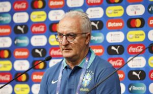 copa américa! dorival júnior elogia jogadores da seção brasileira: "honram a camisa"