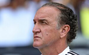 fluminense faz proposta e cuca recusa; mário bittencourt negocia com 2 treinadores