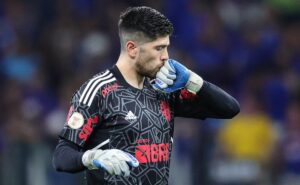 rossi tem multa rescisória exposta no flamengo e r$ 176 milhões chamam atenção da nação