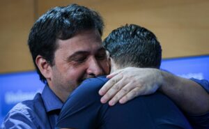 paulo caleffi admite votar em alberto guerra por reeleição no grêmio: "se for campeão, sim"