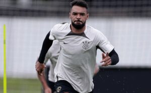 raniele comenta sobre perfil 'ideal' de liderança no corinthians após saídas