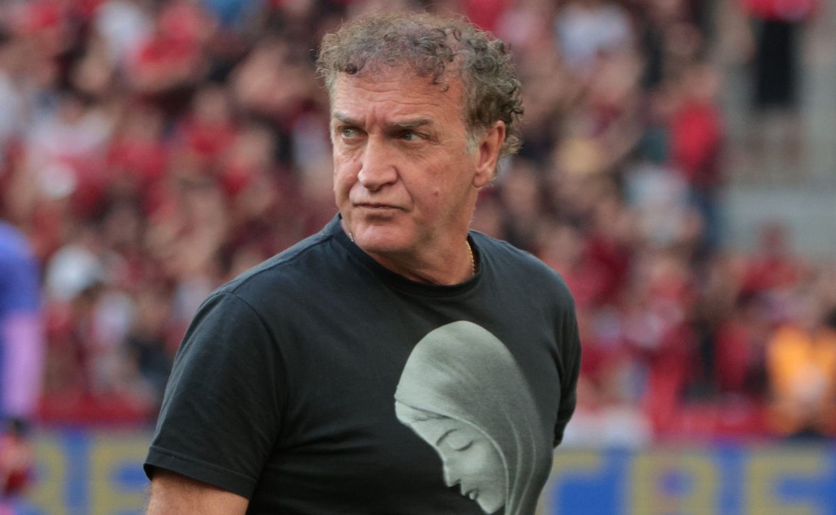 cruzeiro enviou proposta a cuca, segundo jornalista