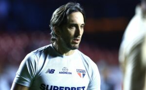 zubeldía é criticado por parte da torcida do são paulo: “terrível”