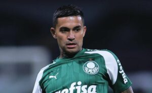 após não entrar em campo mais uma vez, dudu toma decisão no palmeiras e mantém confiança