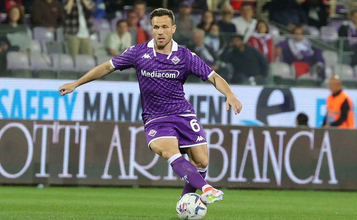 ex grêmio, arthur deixa a fiorentina, mas deve ficar no futebol europeu