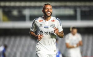 guilherme e furch treinam e podem reforçar o santos na próxima partida da série b