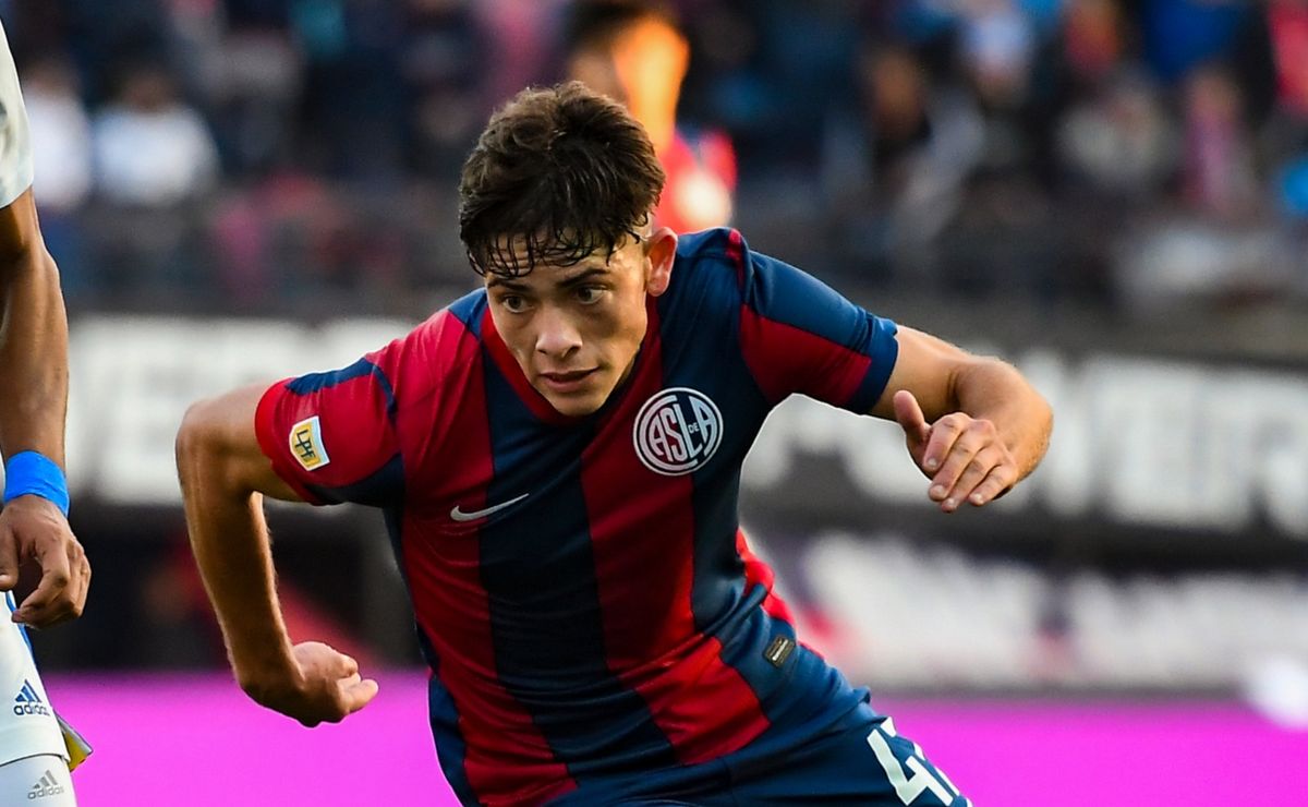 palmeiras garante oitava promessa sul americana da era abel ferreira com giay