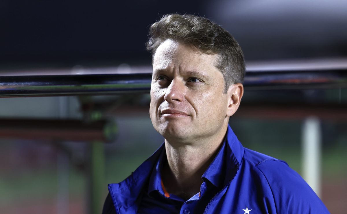 cruzeiro de fernando seabra possui novidades para o jogo com o bahia; confira