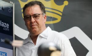 santos de marcelo teixeira pode reconsiderar acordo para jogar na cidade de cascavel