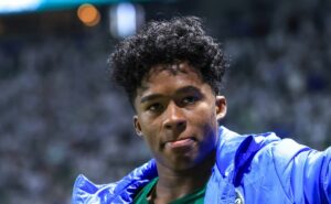 endrick, ex palmeiras, elogia estevão e luis guilherme e faz projeção: "são fenômenos"