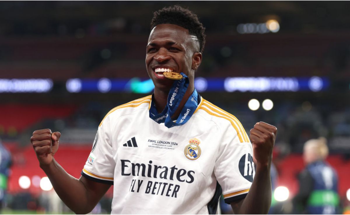 após final da champions, ancelotti exalta vini jr.: "bola de ouro"