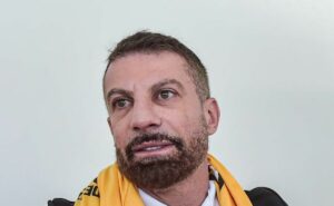 pedrinho acerta duas contratações no vasco por salário de r$ 150 mil/mês