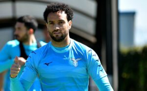 felipe anderson manda mensagem a torcida do palmeiras em novo vídeo: "vamos conquistar grandes vitórias"