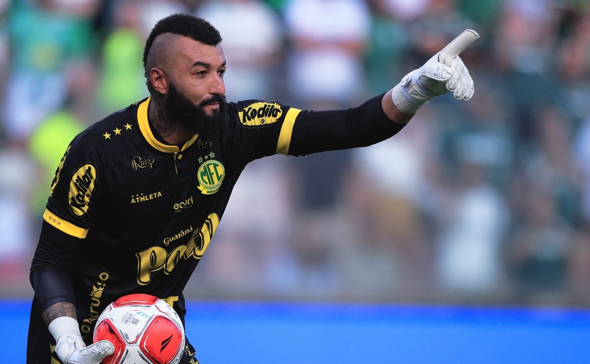 alex muralha surpreende em entrevista após jogo com santos: "diante de uma grande equipe"