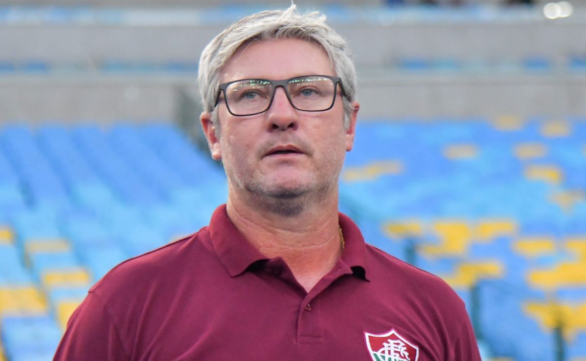 odair hellmann pode ser o novo técnico do fluminense, diz jornal árabe