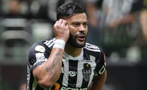 Árbitro confirma motivo da expulsão de hulk em atlético mg x palmeiras: "gritando de forma desrespeitosa"