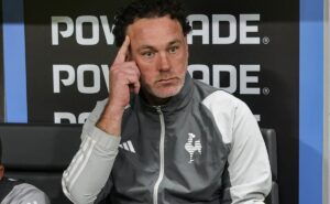 gabriel milito prepara escalação do atlético mg para próxima rodada