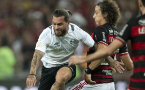 grêmio: nathan pescador sugere atuar como falso 9 e desabafa sobre pouco espaço no elenco