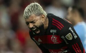 flamengo faz oferta e renovação depende de gabigol, confirma landim: "ele pode escolher"