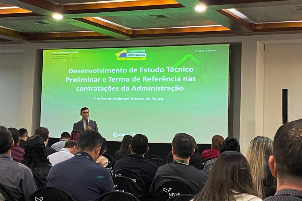 lottopar realiza capacitação em fiscalização de contratos administrativos no maior evento do brasil