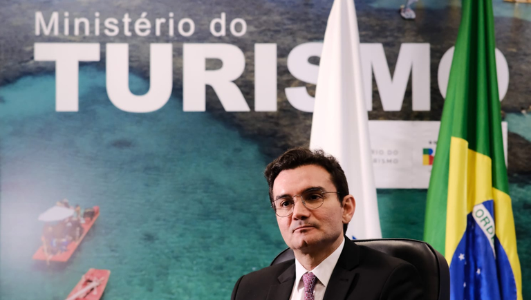 ministro do turismo afirma que hard rock quer construir hotéis com cassinos no brasil