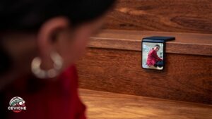 se presentó la nueva familia de teléfonos plegables motorola razr 50