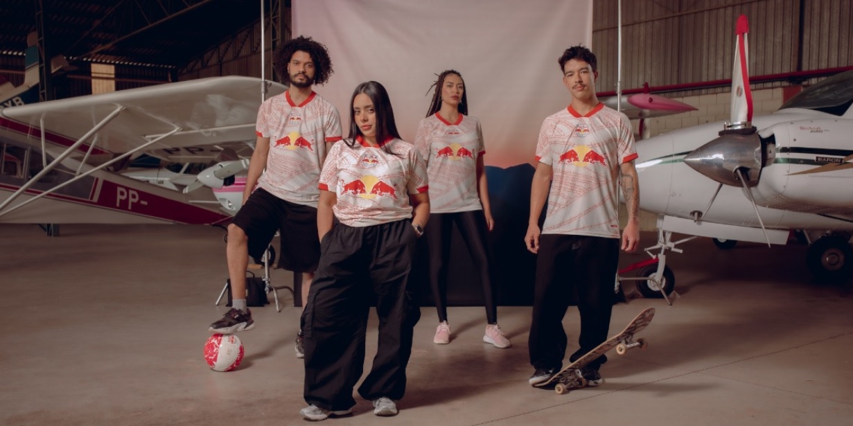 com saída da new balance, red bull bragantino apresenta novo uniforme titular sem marca esportiva