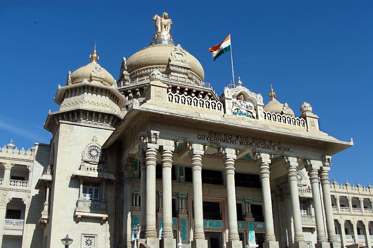 india: 5 arrested over alleged illegal online gambling