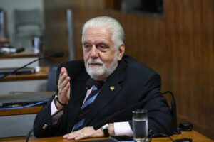 jaques wagner afirma que governo ainda não definiu posição sobre liberação de jogos de azar