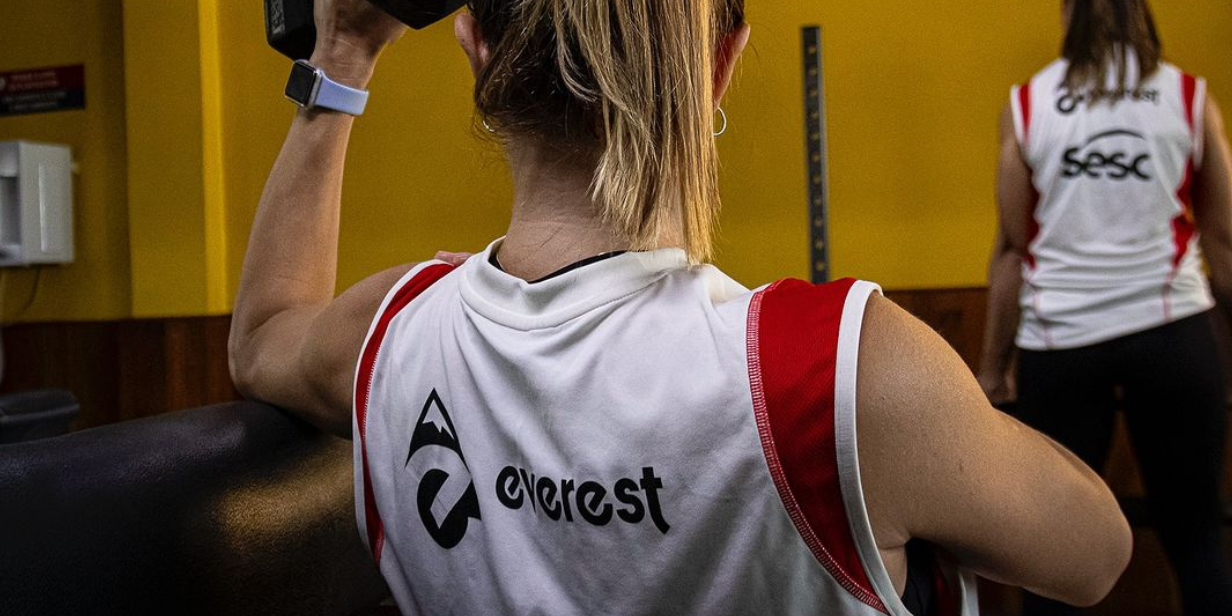 everest renova patrocínio ao vôlei feminino do sesc rj flamengo
