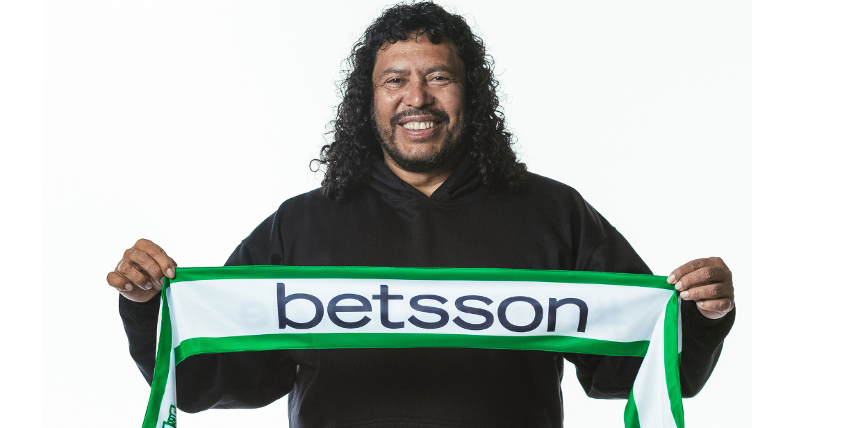 no embalo de colômbia vice da copa américa, ex goleiro higuita vira embaixador da betsson