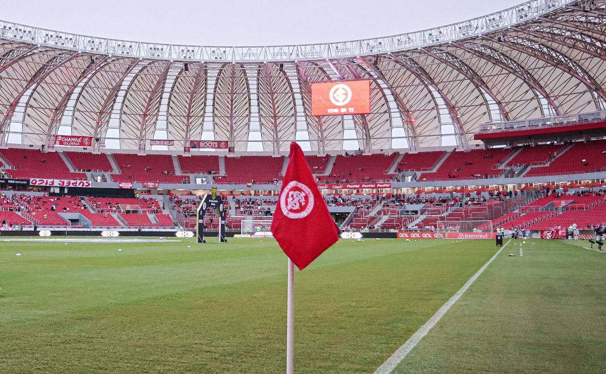 internacional pode jogar fora do beira rio por causa de gramado “condenado”